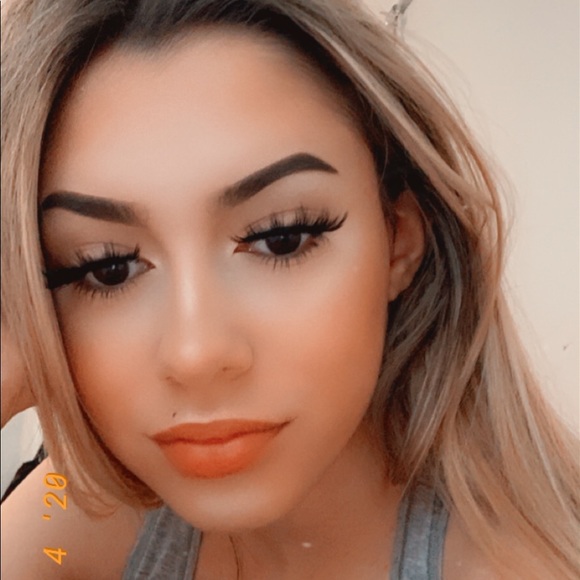 Meet your Posher, Vanessa - Picture 1 of 1